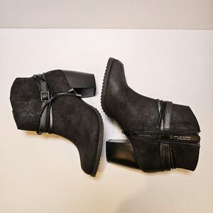 New Steve Madden black heel ankle boots textile upper and lining size 39 EU